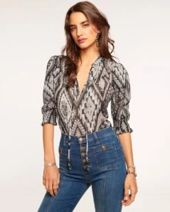 Adalynn Puff Sleeve Blouse
